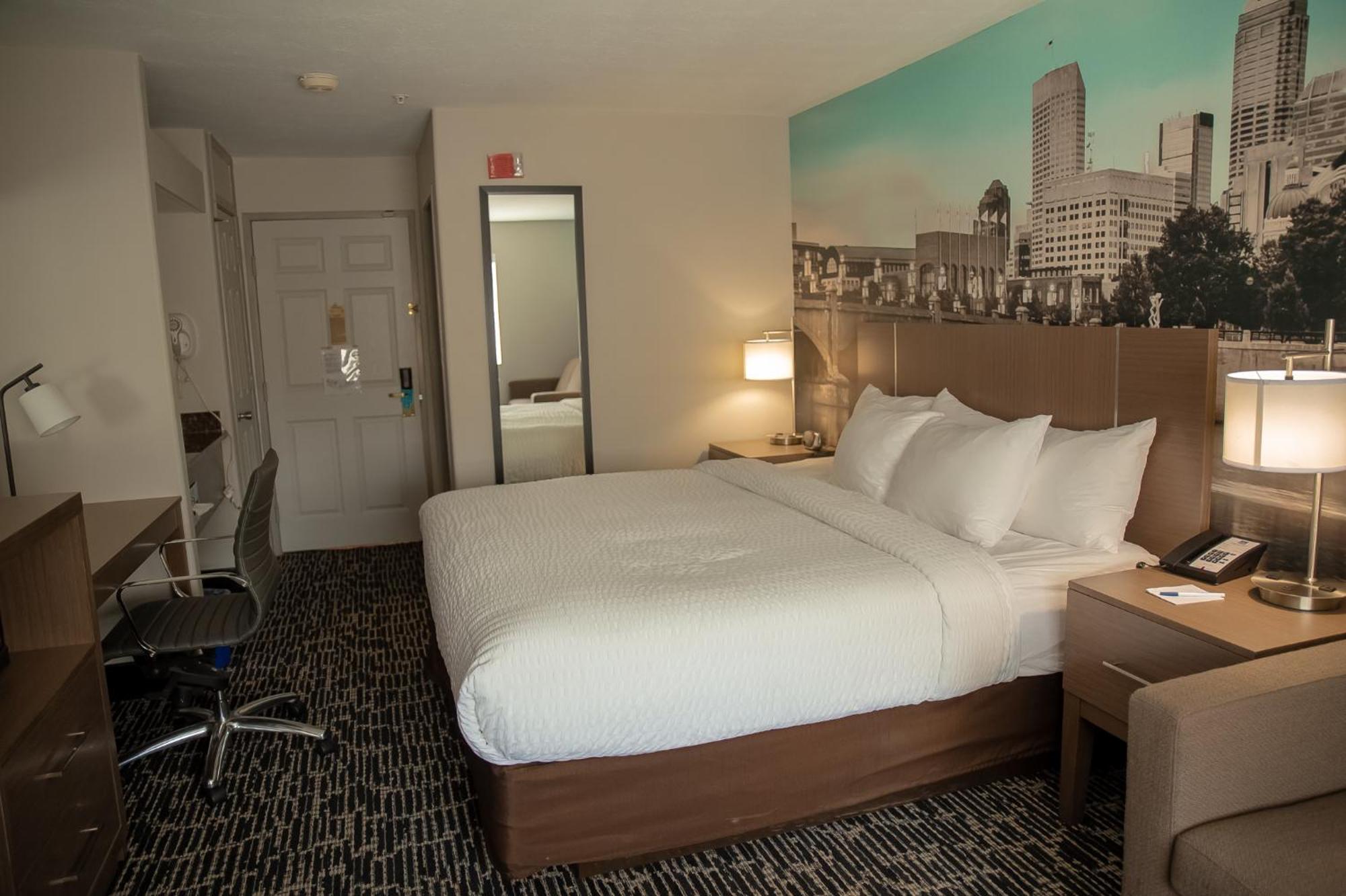 Clarion Pointe Indianapolis Airport Hotel Plainfield Ruang foto