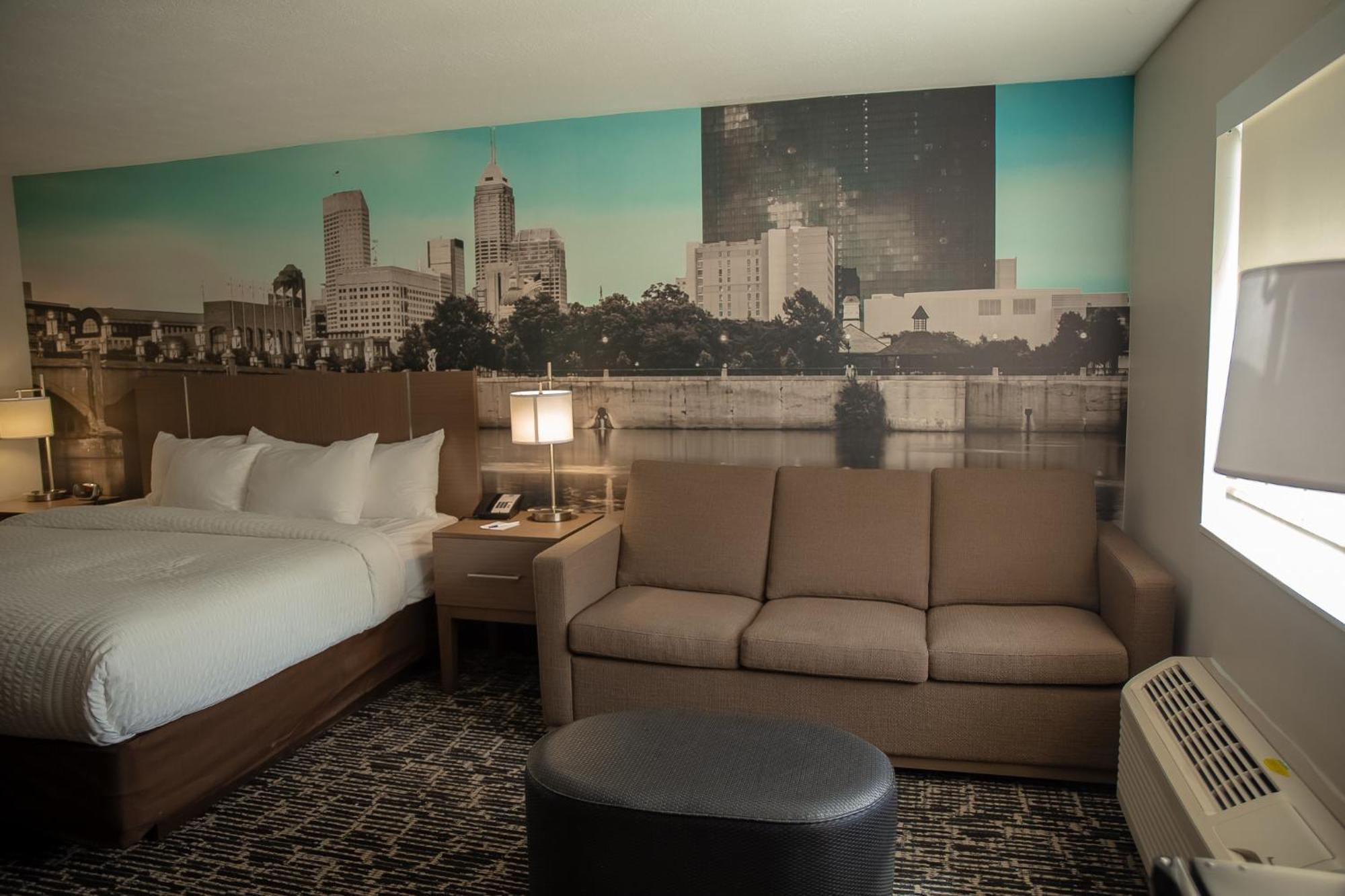 Clarion Pointe Indianapolis Airport Hotel Plainfield Ruang foto